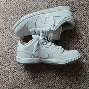 White Icy Bottom Nike SB Lows sz 10.5